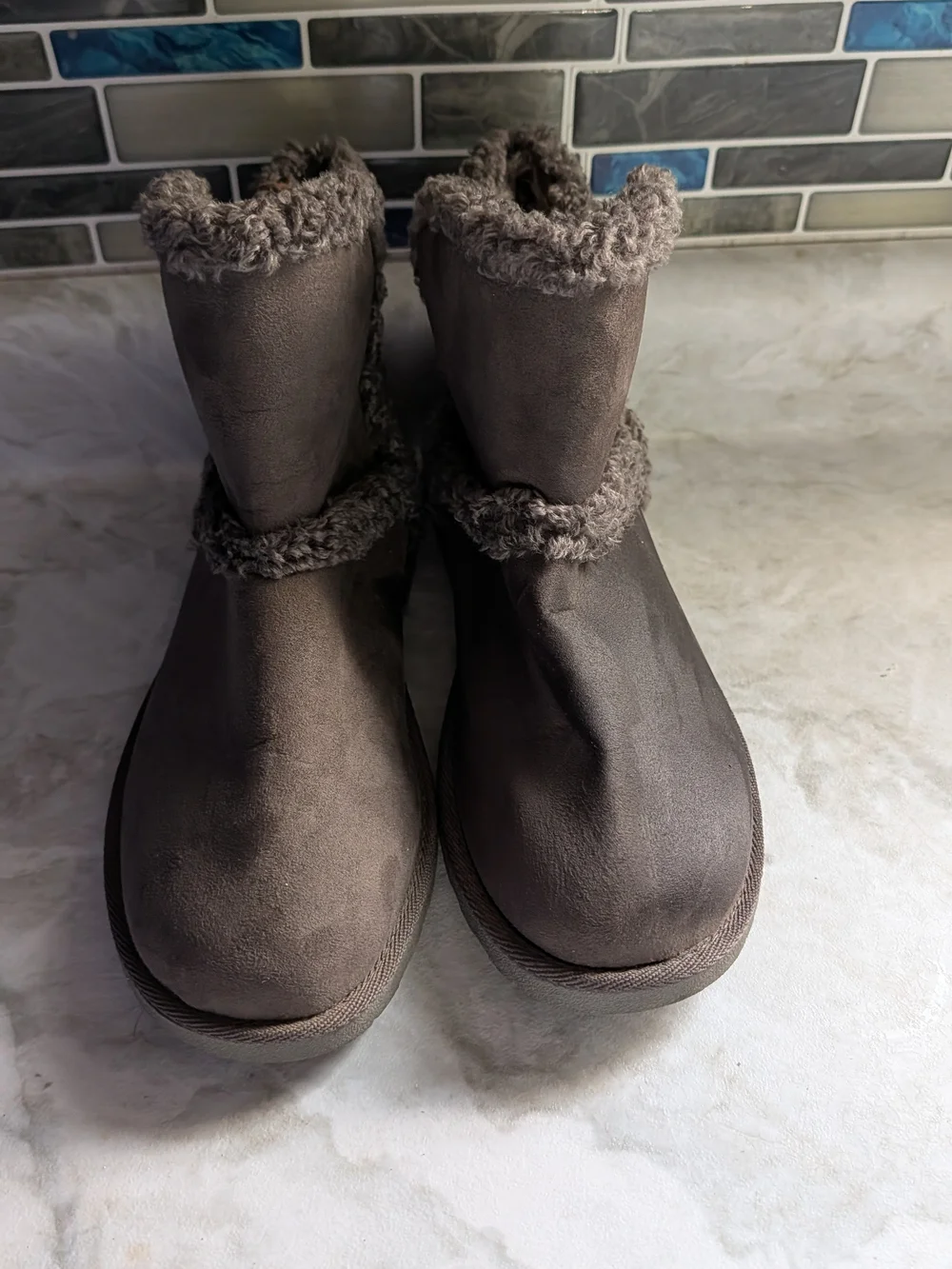 Women's Cozy Faux-Fur Lined Slipper Boots - Gray